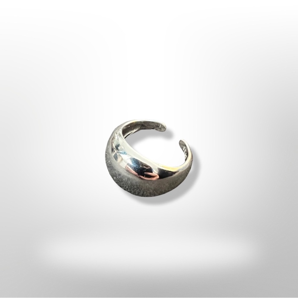 Sterling bubble ring. NOT adjustable.